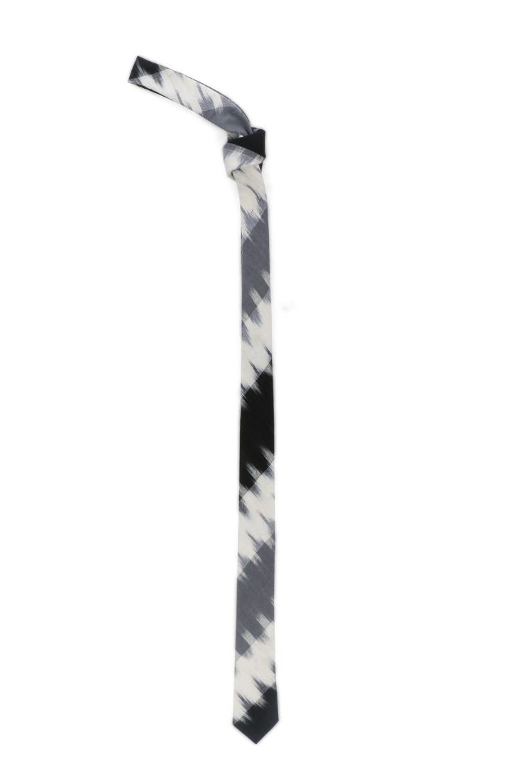BunkoJunko Classyikat Neck Tie: Elegant and Stylish accessory for sophisticated fashion.