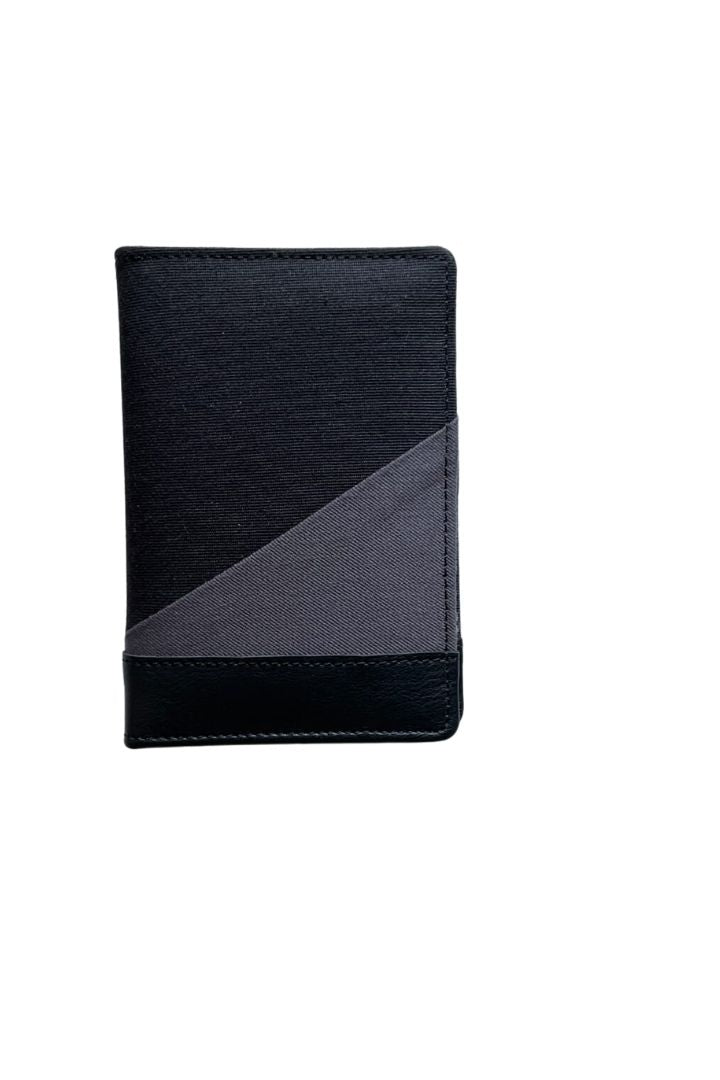 Dinky Dapper Pass Case: Sophisticated Style