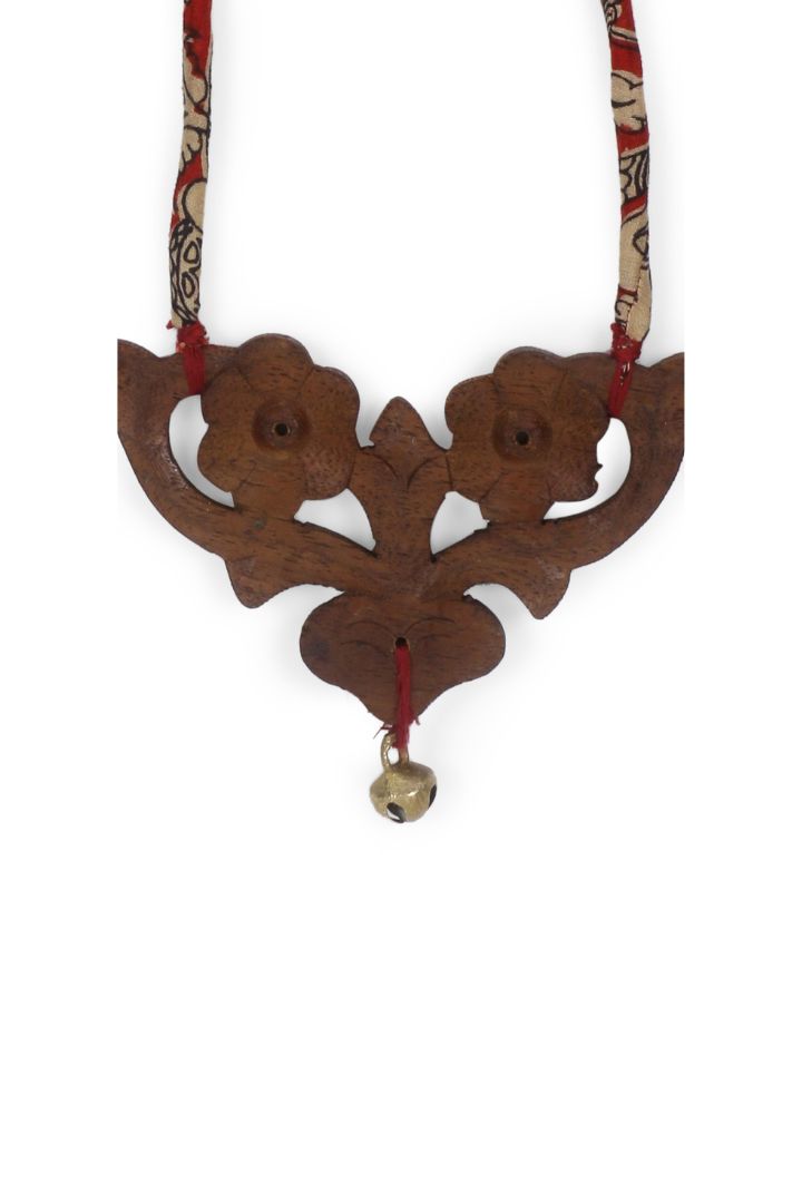 Elegant Necklace: Sophisticated and Stylish Fashion Accessory by BunkoJunko.