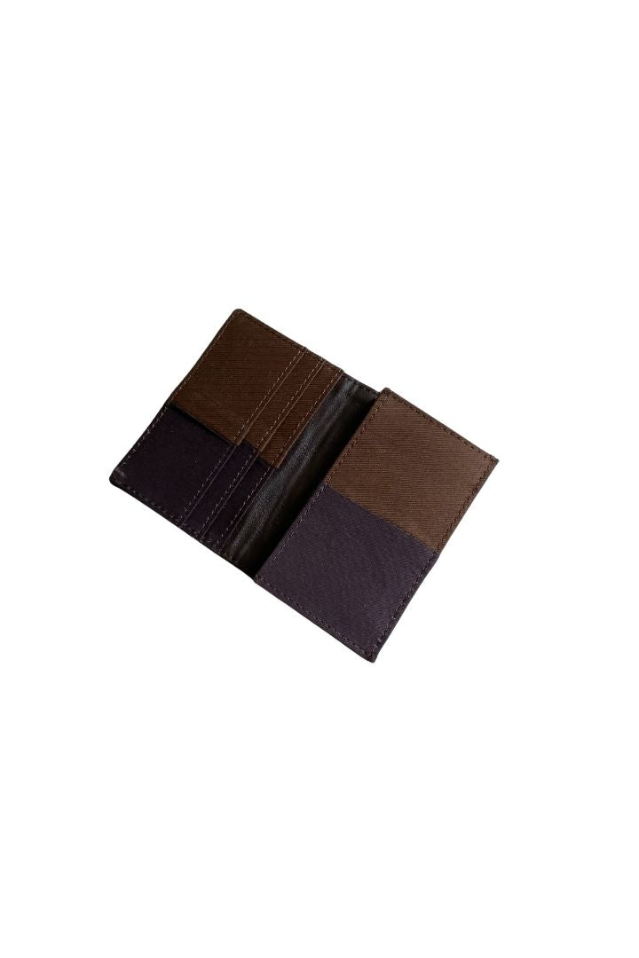 Sleek Card Wallet - Fashion and Function Combined