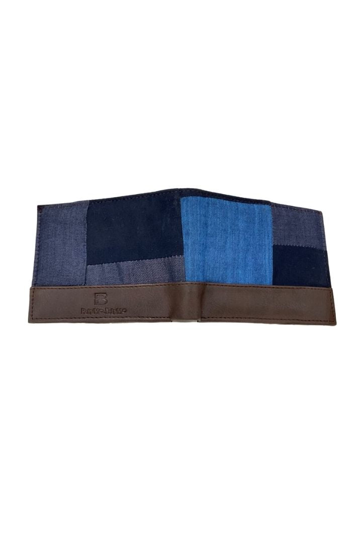 Swift Wallet Unisex - Bunko Junko: Compact & Stylish Wallet for Everyone