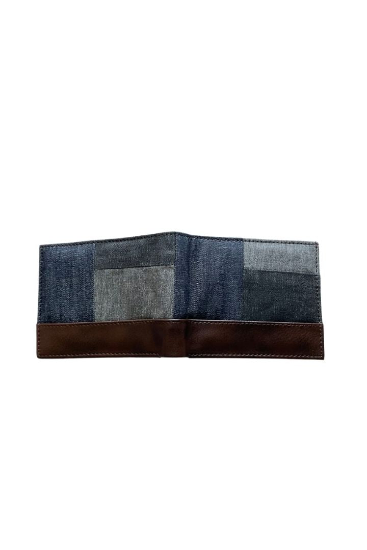 Swift Wallet Unisex - Bunko Junko: Compact & Stylish Wallet for Everyone