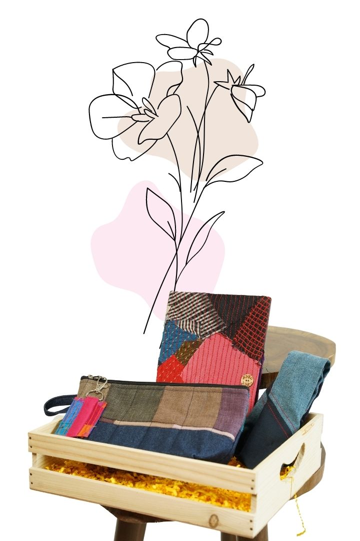 Miss in Mist Gift Hamper: Elegance & Practicality Combined
