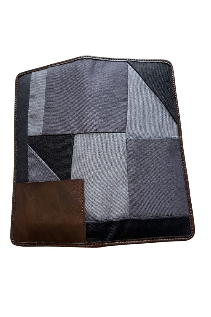 Elegance Pass Cover by Bunko Junko: A stylish pass cover made from upcycled materials, combining function and fashion.