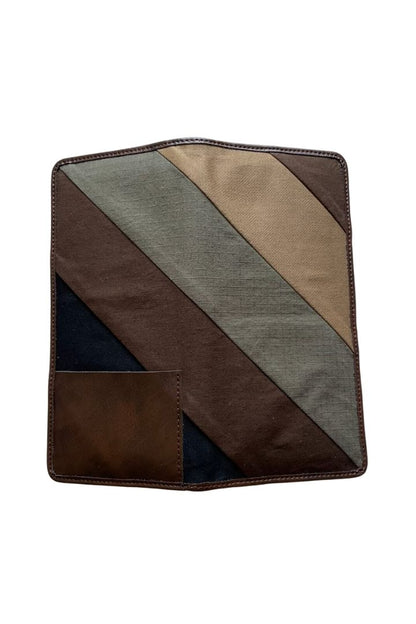 Elegance Pass Cover by Bunko Junko: A stylish pass cover made from upcycled materials, combining function and fashion.