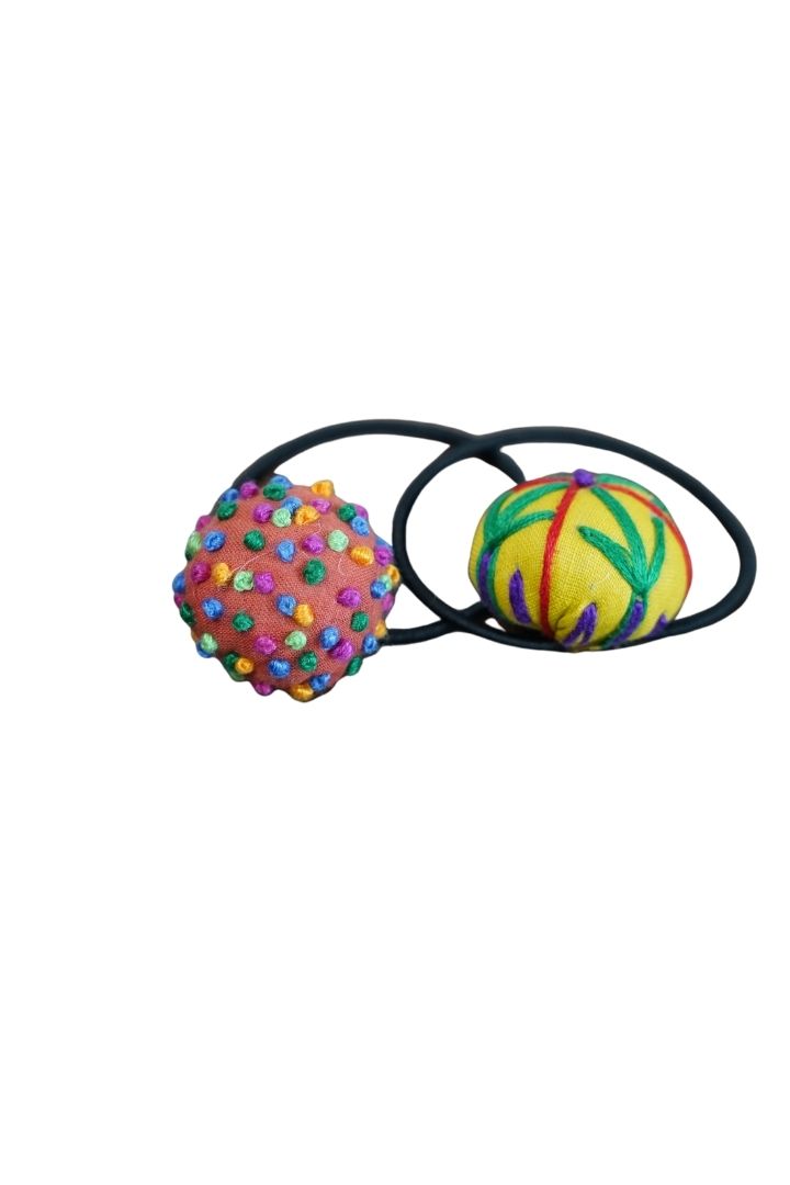 Spiral Elegance Hair Bands by Bunko Junko: Stylish hair bands with a unique spiral design, perfect for any look.