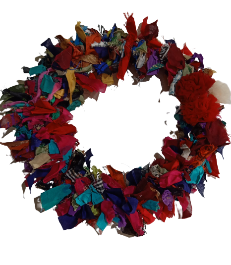 eco-chic-Christmas-wreath-upcycled-holiday-decor